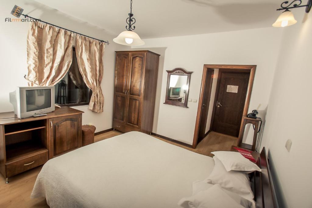 Hotel Ieremia Movila Sucevita Exteriör bild