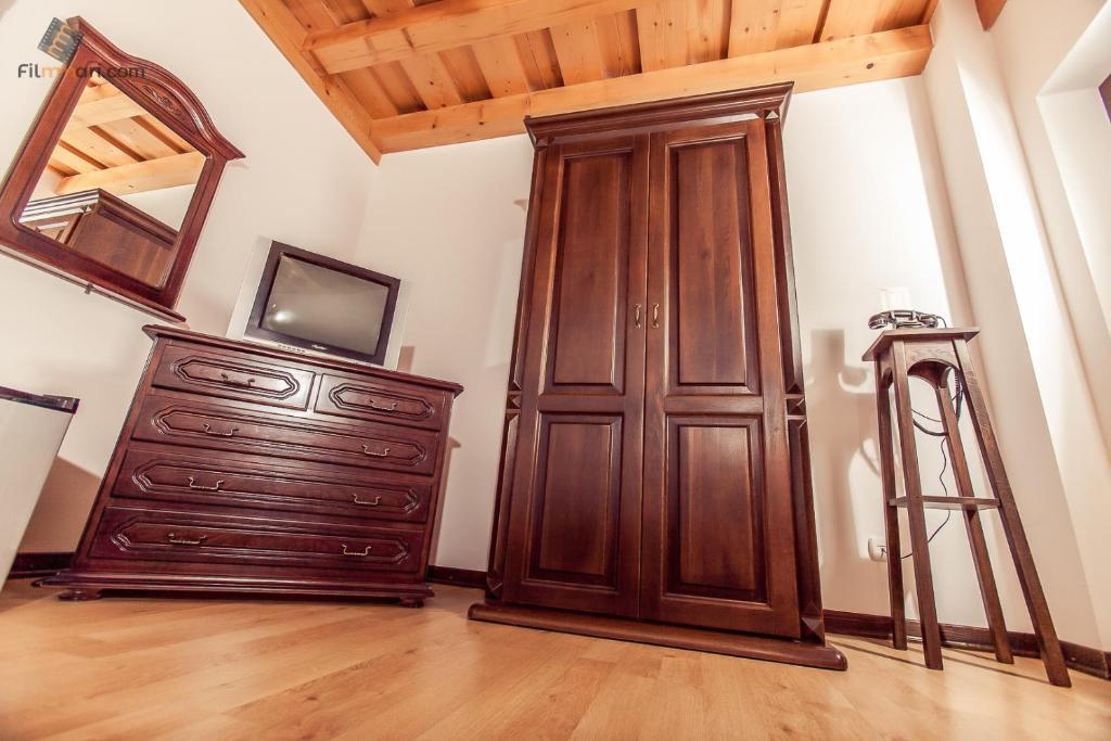 Hotel Ieremia Movila Sucevita Exteriör bild